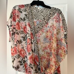 Umgee Floral and Leopard Print Top - Pink and White